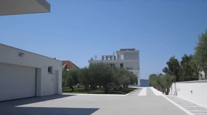 Best-Real-Estate-Croatia-Luxury-Villa-Bibinje-q9qpx9x6o8qpxc29rzqw9maezu27tb6m7gdseni74w